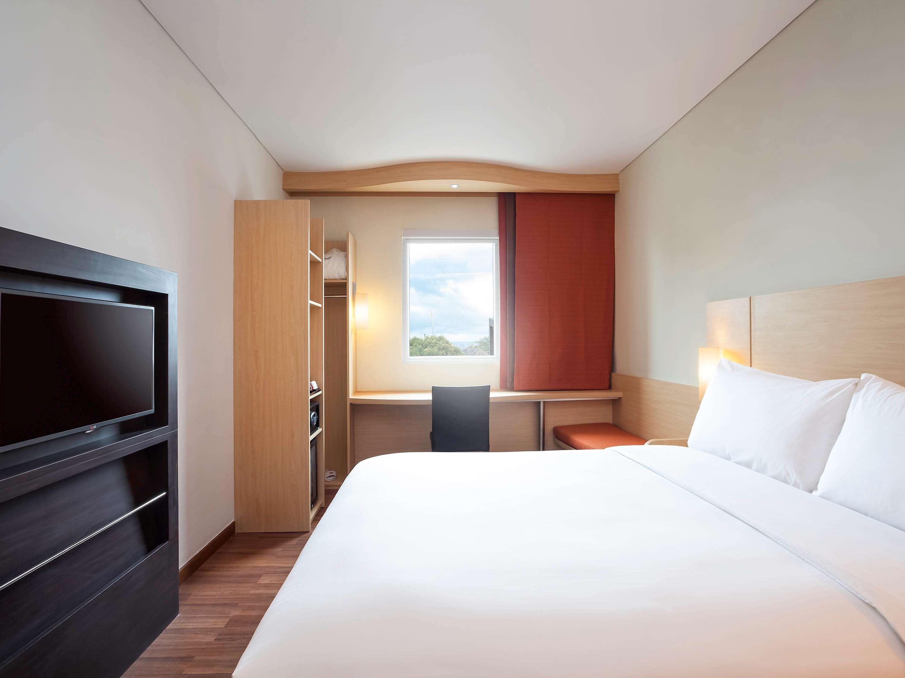Ibis Makassar City Center Eksteriør billede